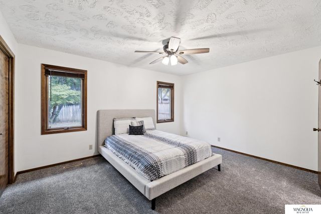 5800 Berkeley Drive, Lincoln, NE 68512