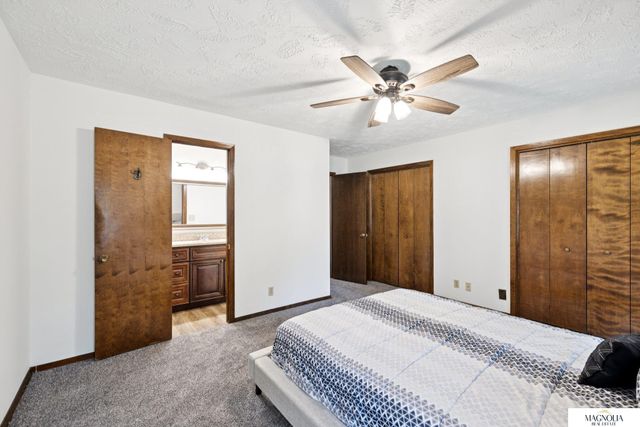 5800 Berkeley Drive, Lincoln, NE 68512