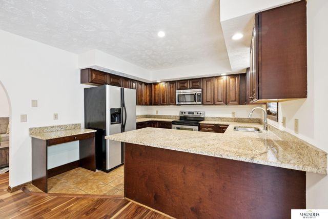 5800 Berkeley Drive, Lincoln, NE 68512