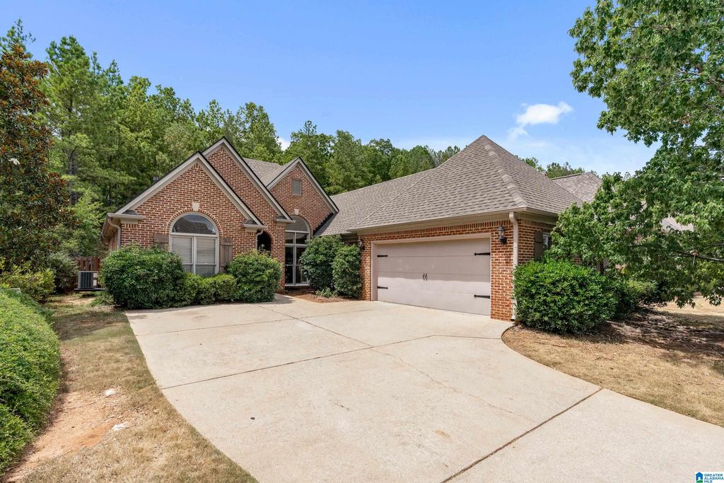 1555 CREEKSIDE DRIVE, Hoover, AL 35244