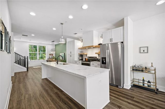 24 Becker NW Place, Atlanta, GA 30307