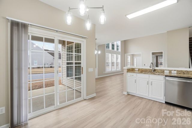 8835 Kestral Ridge Drive, Charlotte, NC 28269