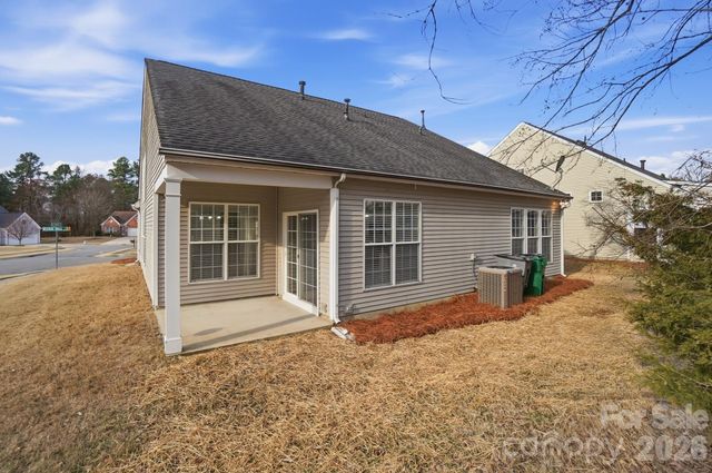 8835 Kestral Ridge Drive, Charlotte, NC 28269