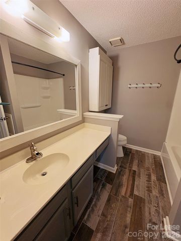 8209 Golf Ridge Drive, Charlotte, NC 28277