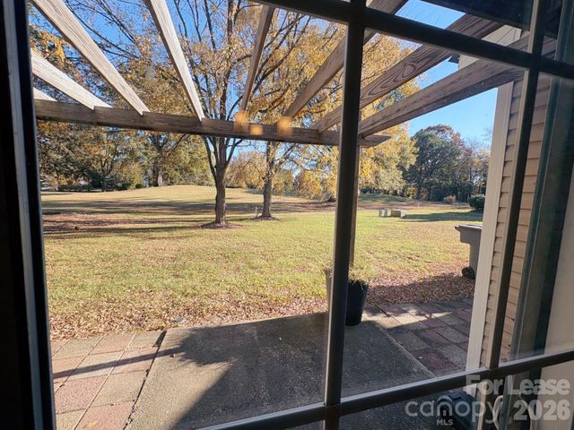 8209 Golf Ridge Drive, Charlotte, NC 28277