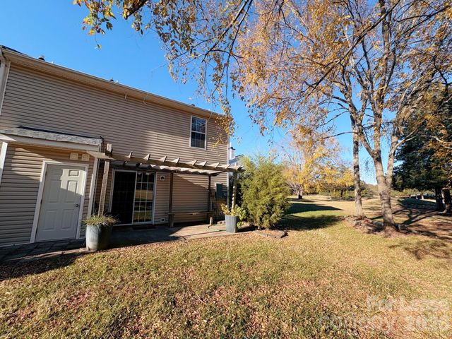 8209 Golf Ridge Drive, Charlotte, NC 28277