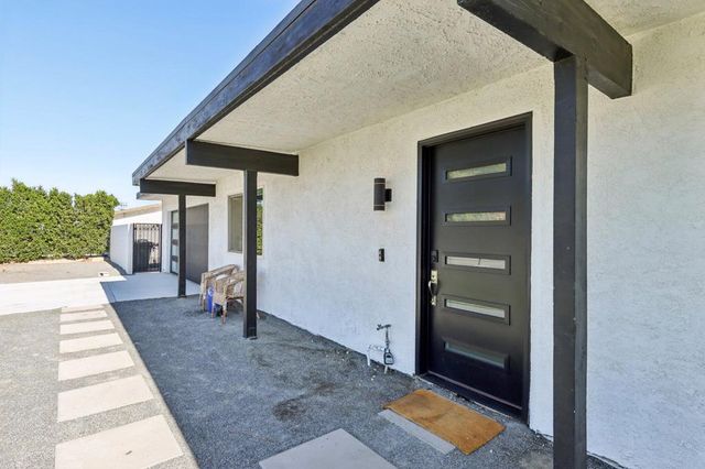 3010 N Chuperosa Road, Palm Springs, CA 92262