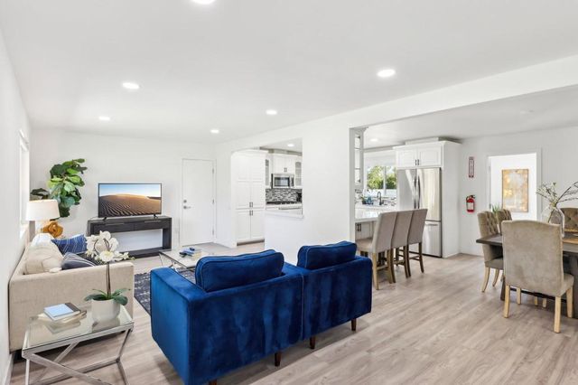 3010 N Chuperosa Road, Palm Springs, CA 92262