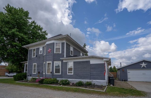 314 E 3rd Street N, Newton, IA 50208