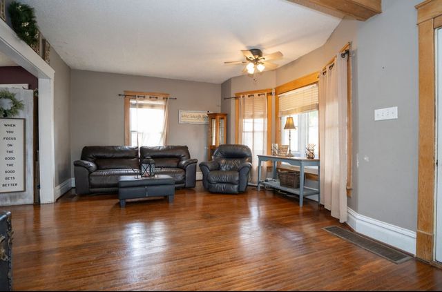 314 E 3rd Street N, Newton, IA 50208