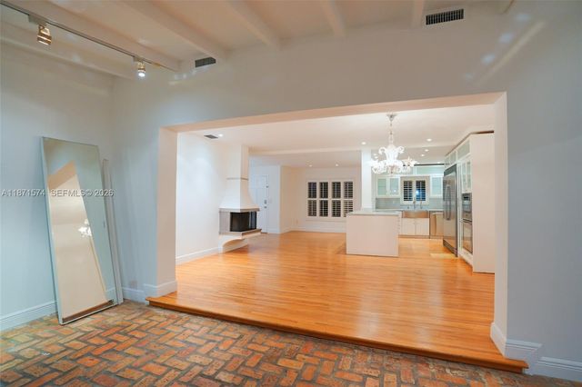 355 Redwood Lane, Key Biscayne, FL 33149