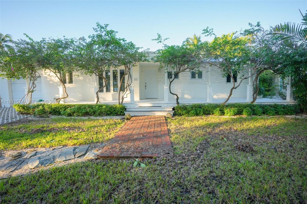 355 Redwood Lane, Key Biscayne, FL 33149