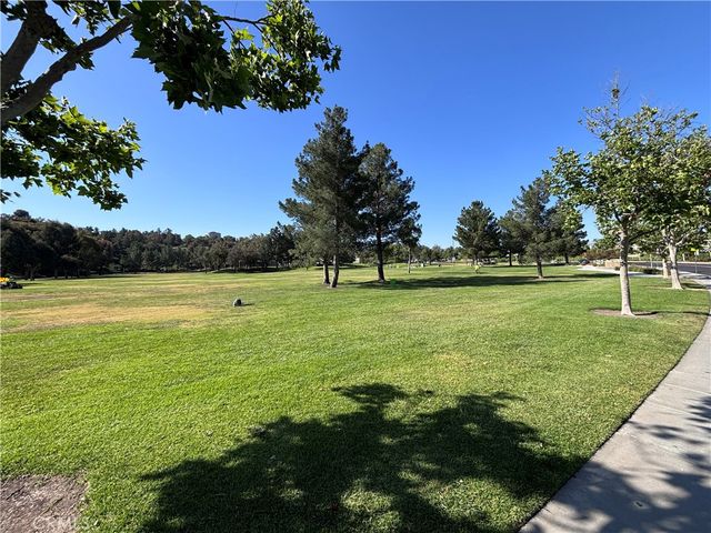 23939 Hammond Court, Valencia, CA 91354