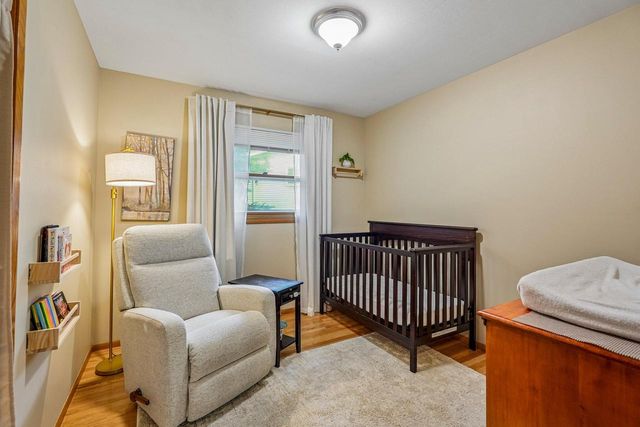 1118 Dogwood LANE, Waukesha, WI 53189