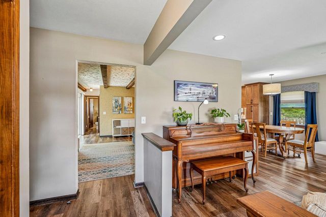 1118 Dogwood LANE, Waukesha, WI 53189