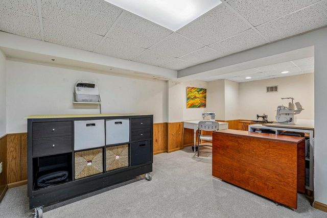 1118 Dogwood LANE, Waukesha, WI 53189