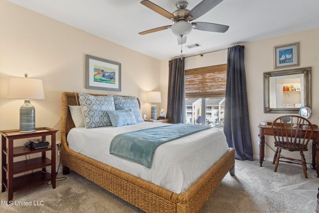 2421 Beachview Drive, H12, Ocean Springs, MS 39564