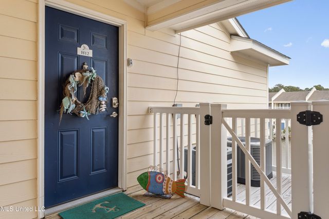 2421 Beachview Drive, H12, Ocean Springs, MS 39564