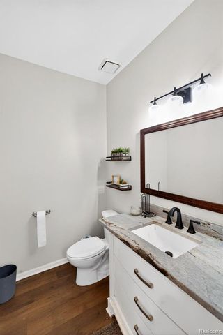 5874 Orchard Woods Drive, West Bloomfield, MI 48324