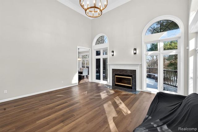 5874 Orchard Woods Drive, West Bloomfield, MI 48324