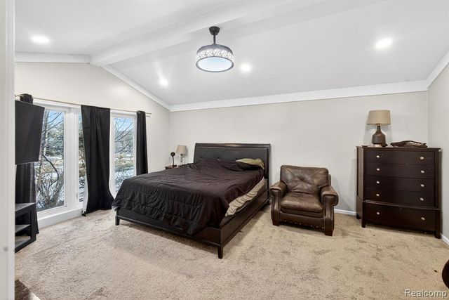 5874 Orchard Woods Drive, West Bloomfield, MI 48324