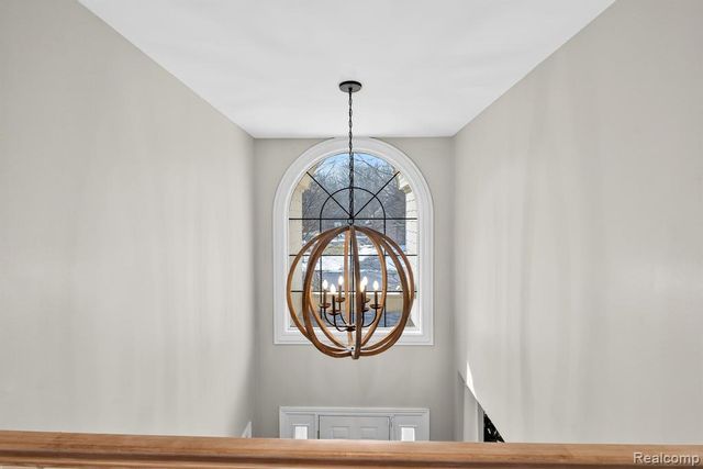 5874 Orchard Woods Drive, West Bloomfield, MI 48324