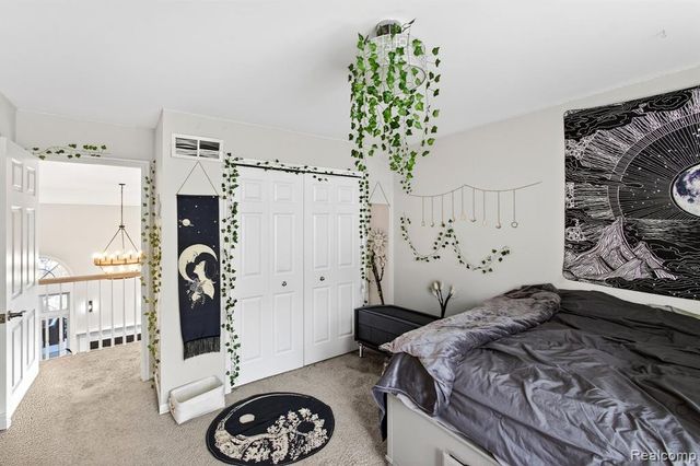 5874 Orchard Woods Drive, West Bloomfield, MI 48324