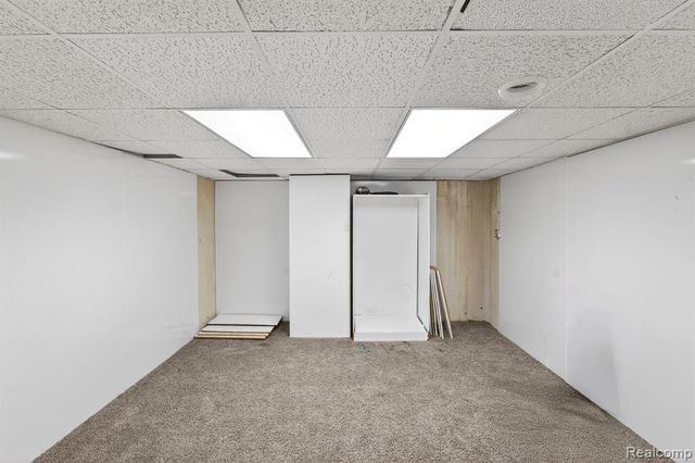 5874 Orchard Woods Drive, West Bloomfield, MI 48324