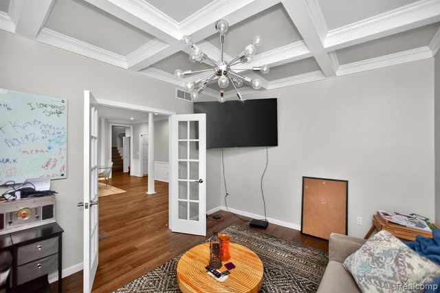 5874 Orchard Woods Drive, West Bloomfield, MI 48324