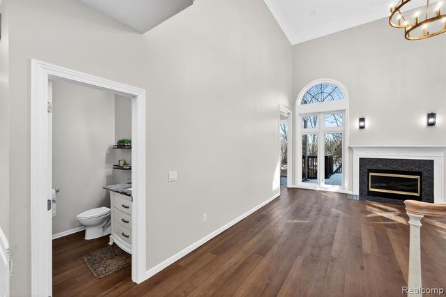 5874 Orchard Woods Drive, West Bloomfield, MI 48324