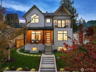 2515 35th Avenue W, Seattle, WA 98199