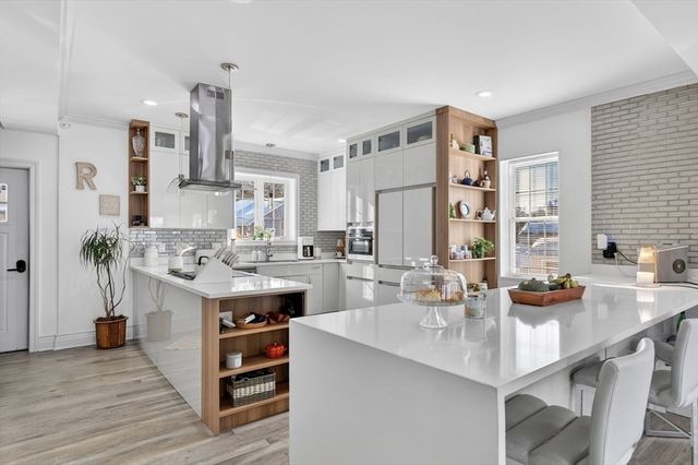 259 E Tickle Rd, Westport, MA 02790