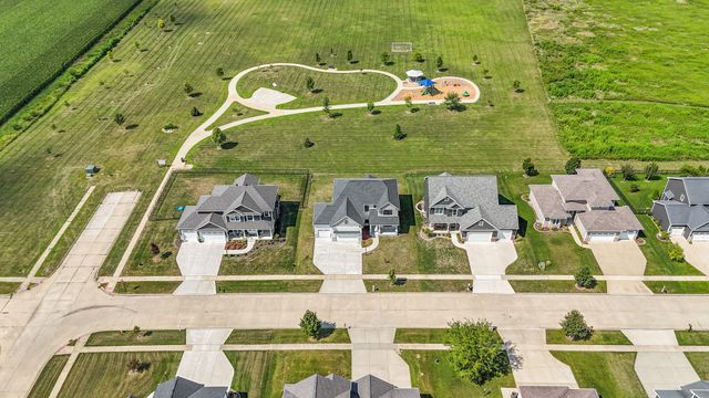 4812 Oakdale Drive, Champaign, IL 61822