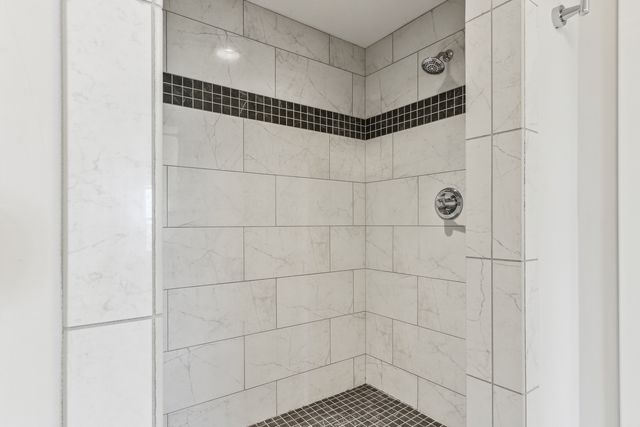 4812 Oakdale Drive, Champaign, IL 61822