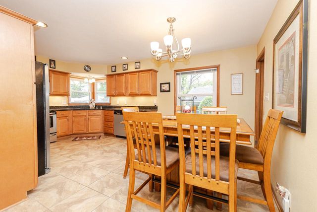 4123 95th STREET, Wauwatosa, WI 53222