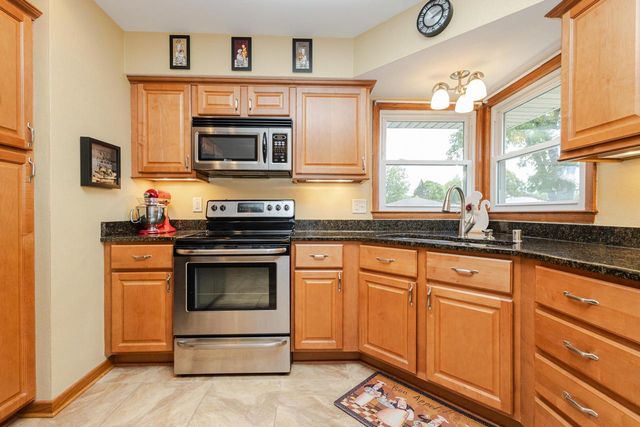 4123 95th STREET, Wauwatosa, WI 53222