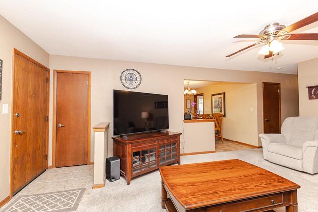 4123 95th STREET, Wauwatosa, WI 53222