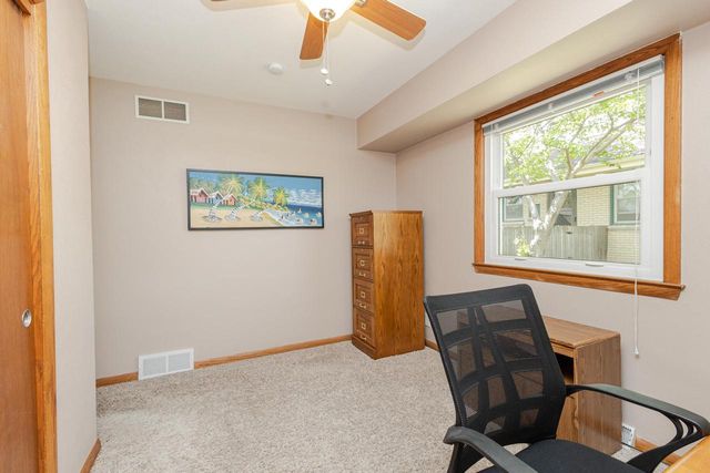 4123 95th STREET, Wauwatosa, WI 53222