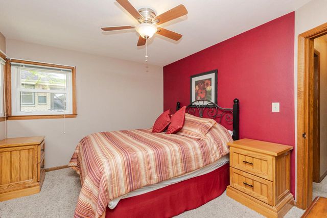 4123 95th STREET, Wauwatosa, WI 53222