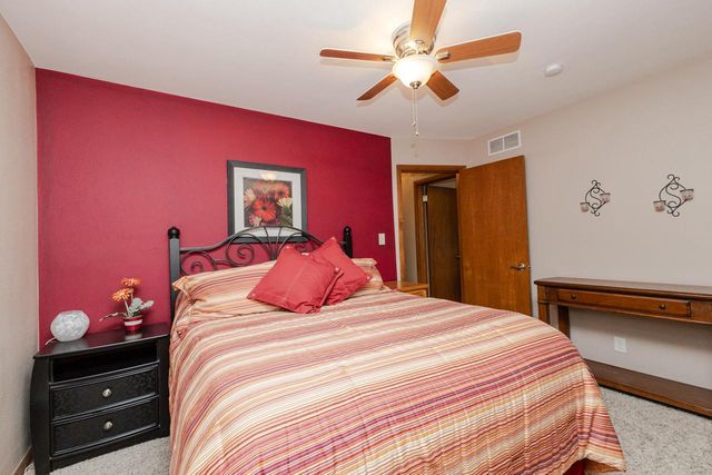 4123 95th STREET, Wauwatosa, WI 53222