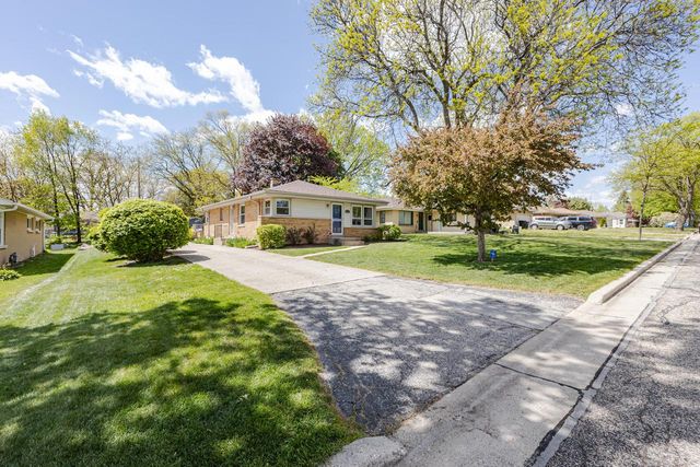 4123 95th STREET, Wauwatosa, WI 53222