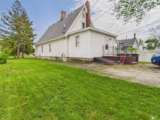 720 E 2nd Street, Monroe, MI 48161
