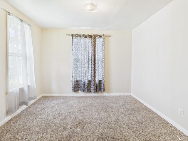 720 E 2nd Street, Monroe, MI 48161
