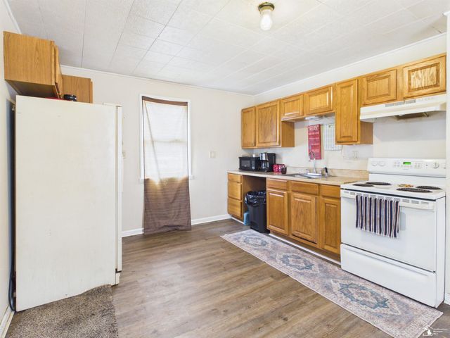 720 E 2nd Street, Monroe, MI 48161