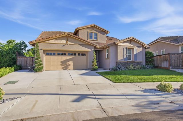 1582 Ivy Ln, Tracy, CA 95376