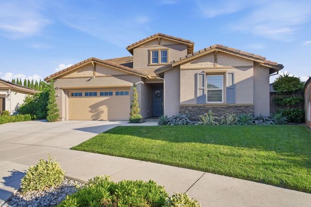 1582 Ivy Ln, Tracy, CA 95376