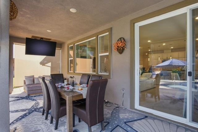 1582 Ivy Ln, Tracy, CA 95376