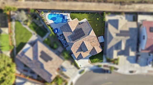 1582 Ivy Ln, Tracy, CA 95376