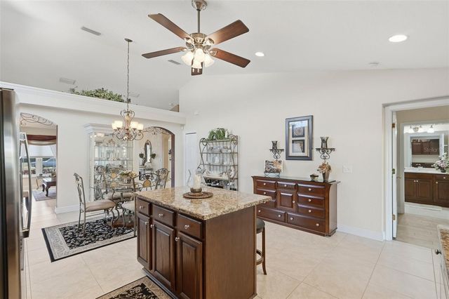 6643 3RD AVENUE N, St Petersburg, FL 33710