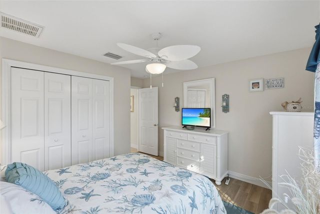 6643 3RD AVENUE N, St Petersburg, FL 33710